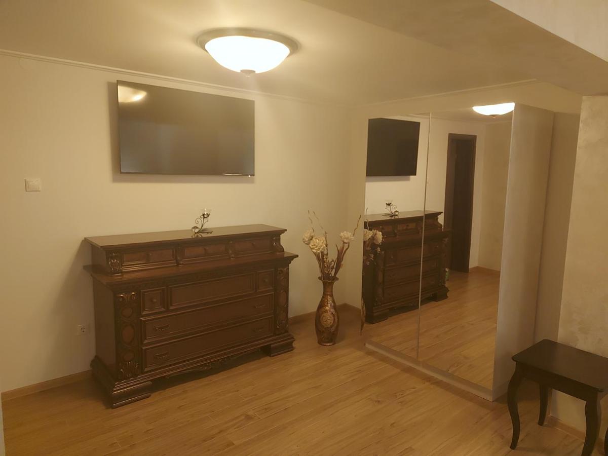 Casa Luca Hotel Újmoldova Kültér fotó