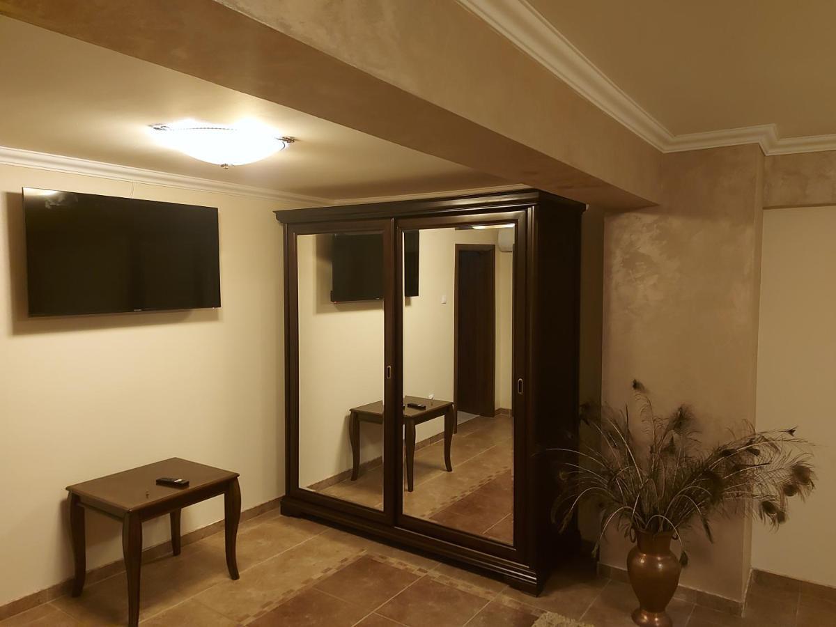 Casa Luca Hotel Újmoldova Kültér fotó